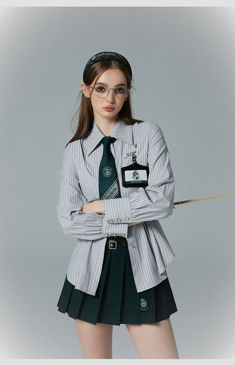 [Pre-order] Hogwarts School of Witchcraft and Wizardry Fake Two Piece Striped Blouse