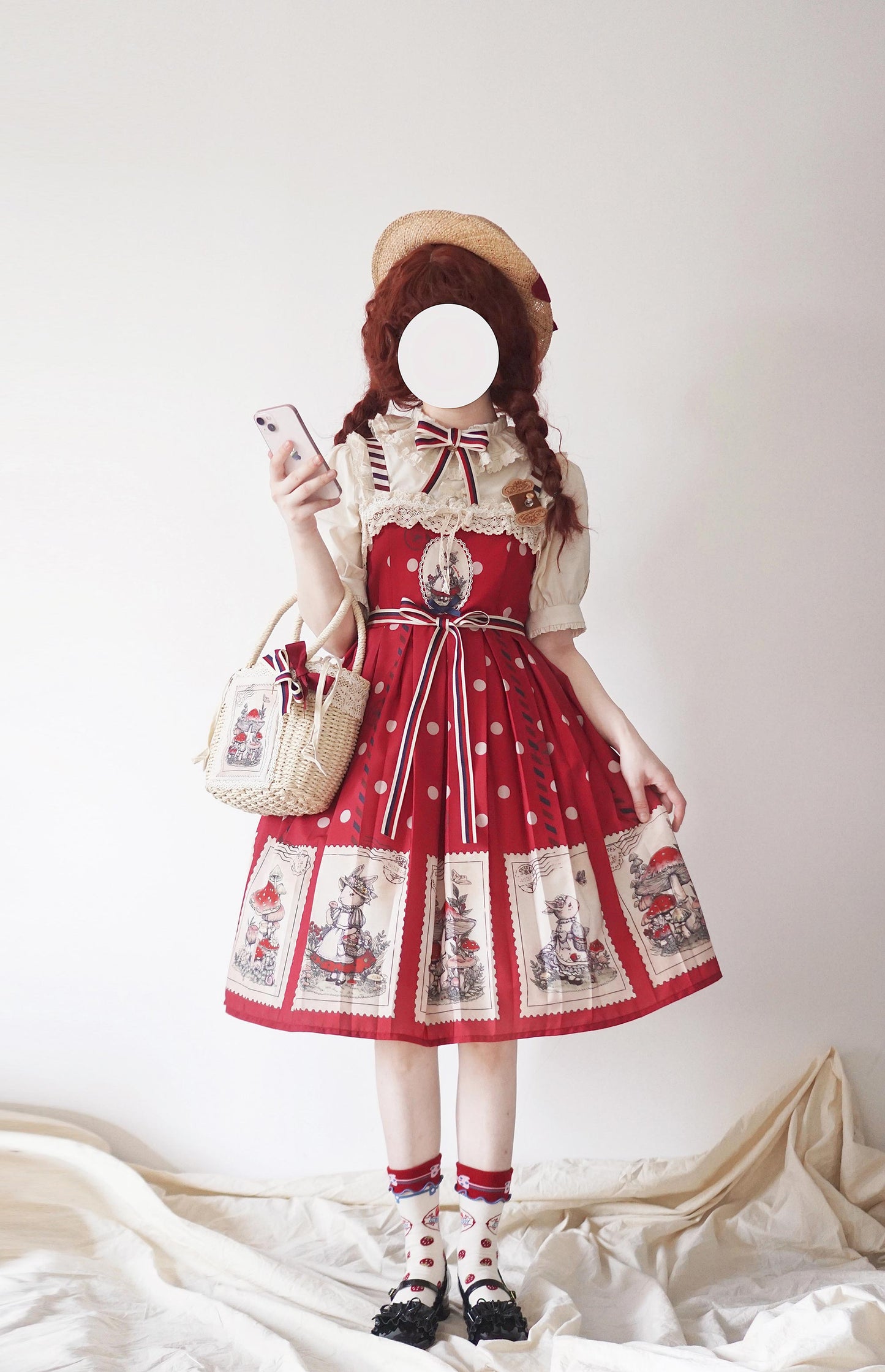 キノコとウサギの切手デザインジャンパースカート