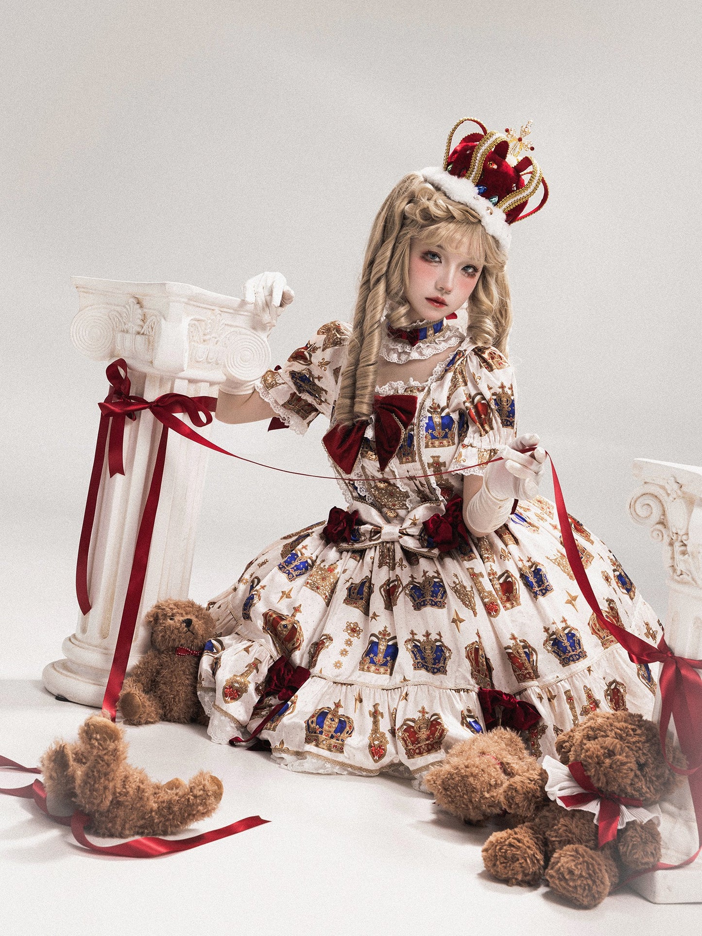 [Resale/Pre-orders available until 3/9] Star Crown Velvet Ribbon Print Dress