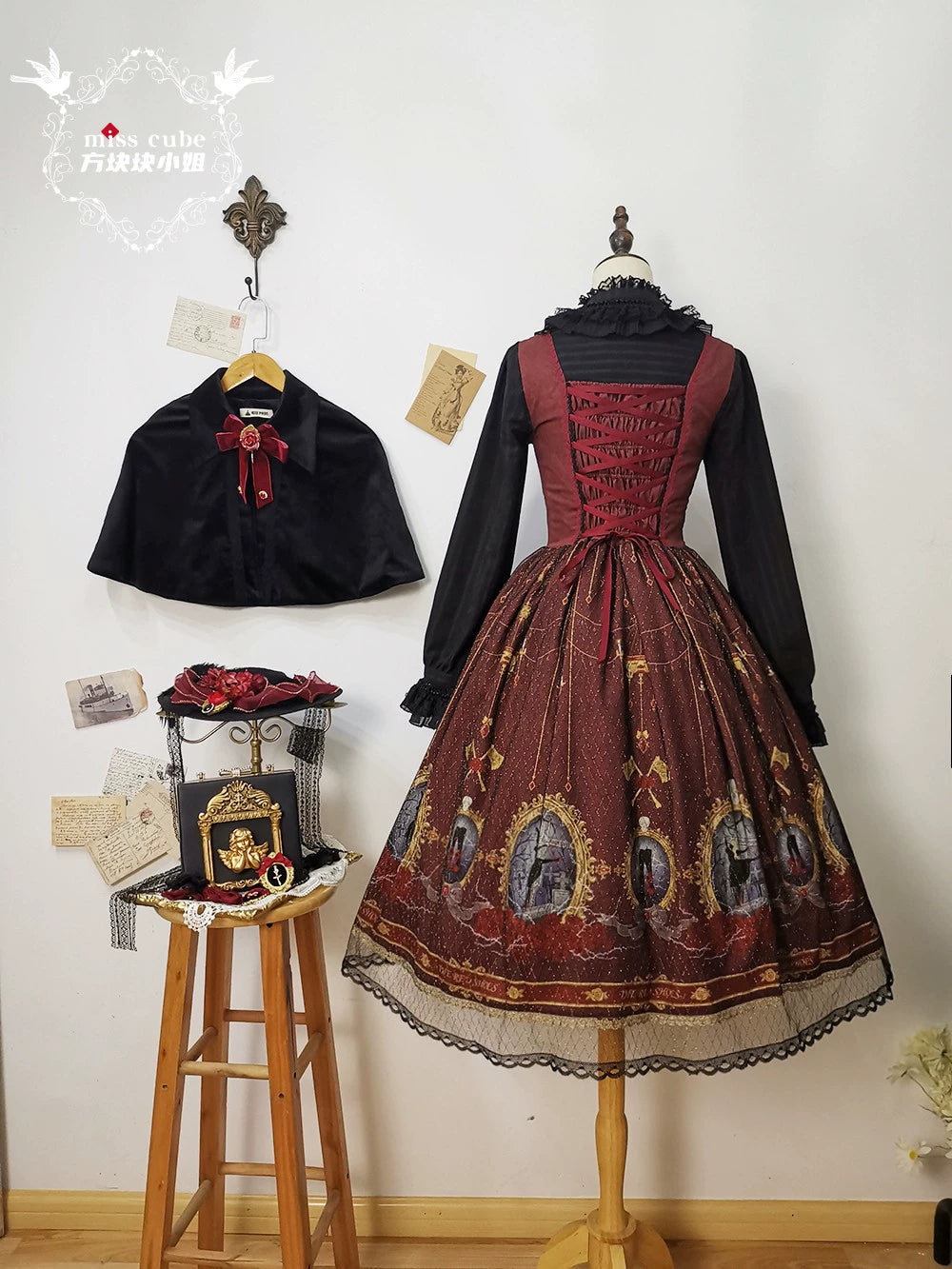 The Red Shoes Gothic Lolita Print Jumper Skirt