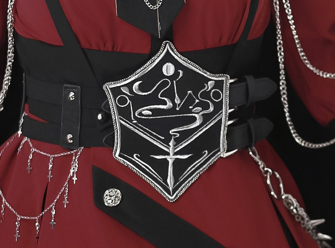 Crimson Knight 蛇刺繍ミリタリーワンピースとマント