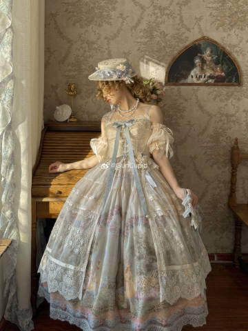 [Pre-orders available until 2/26] Romantic Rose Print Jumper Skirt