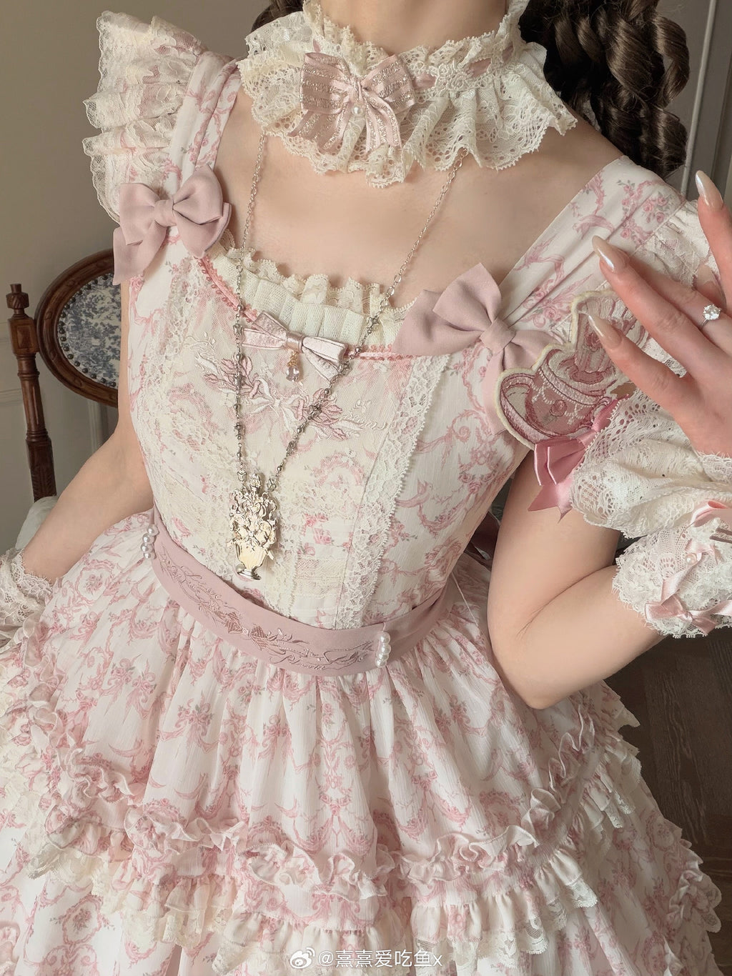 【受注予約9/13まで】Rose Aroma ティアードジャンパースカート