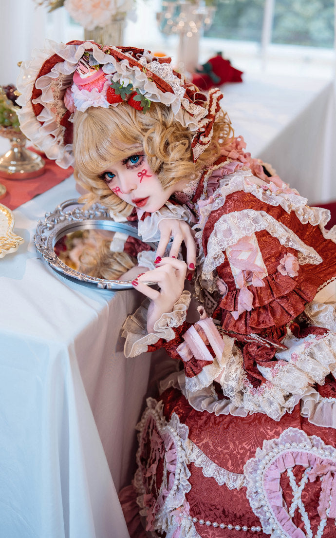 [Pre-orders available until 2/12] Antique Cake Heart Lolita Dress - Red