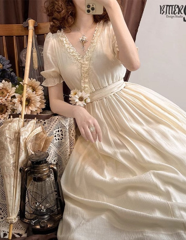 Classical V-neck dress with corset