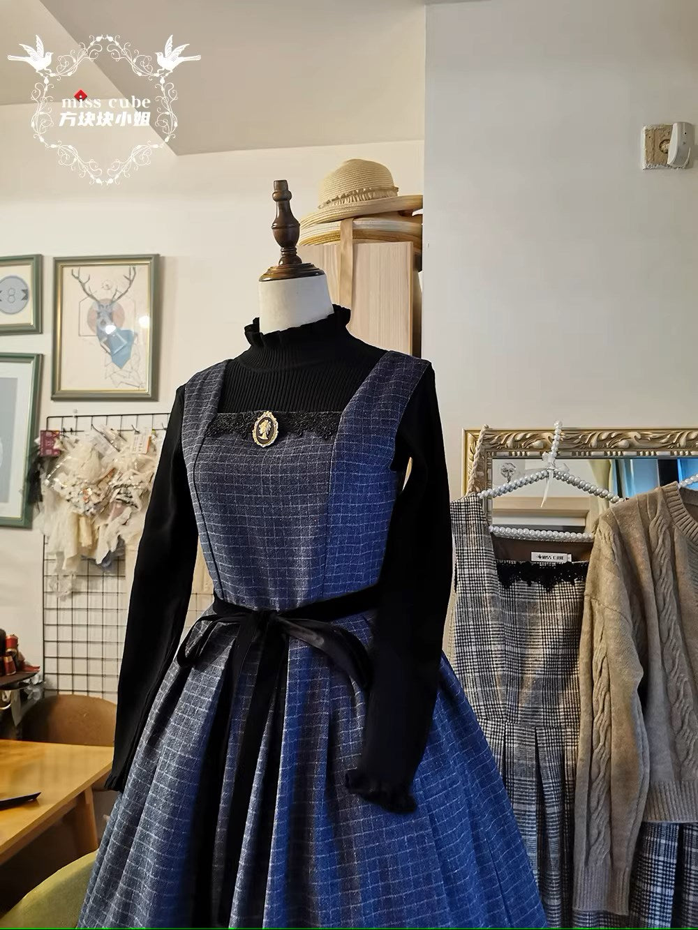 Earl Gray checked jumper skirt