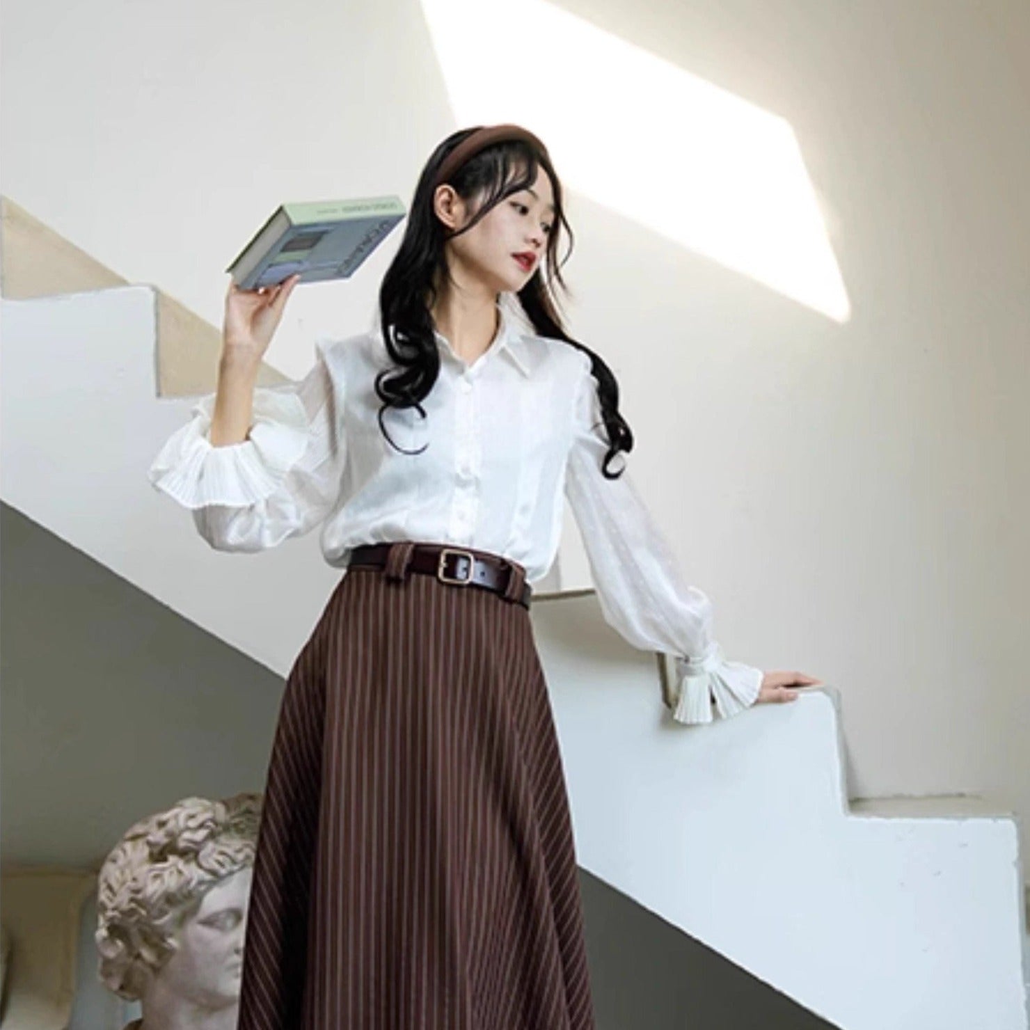 French retro pleated cuff white blouse