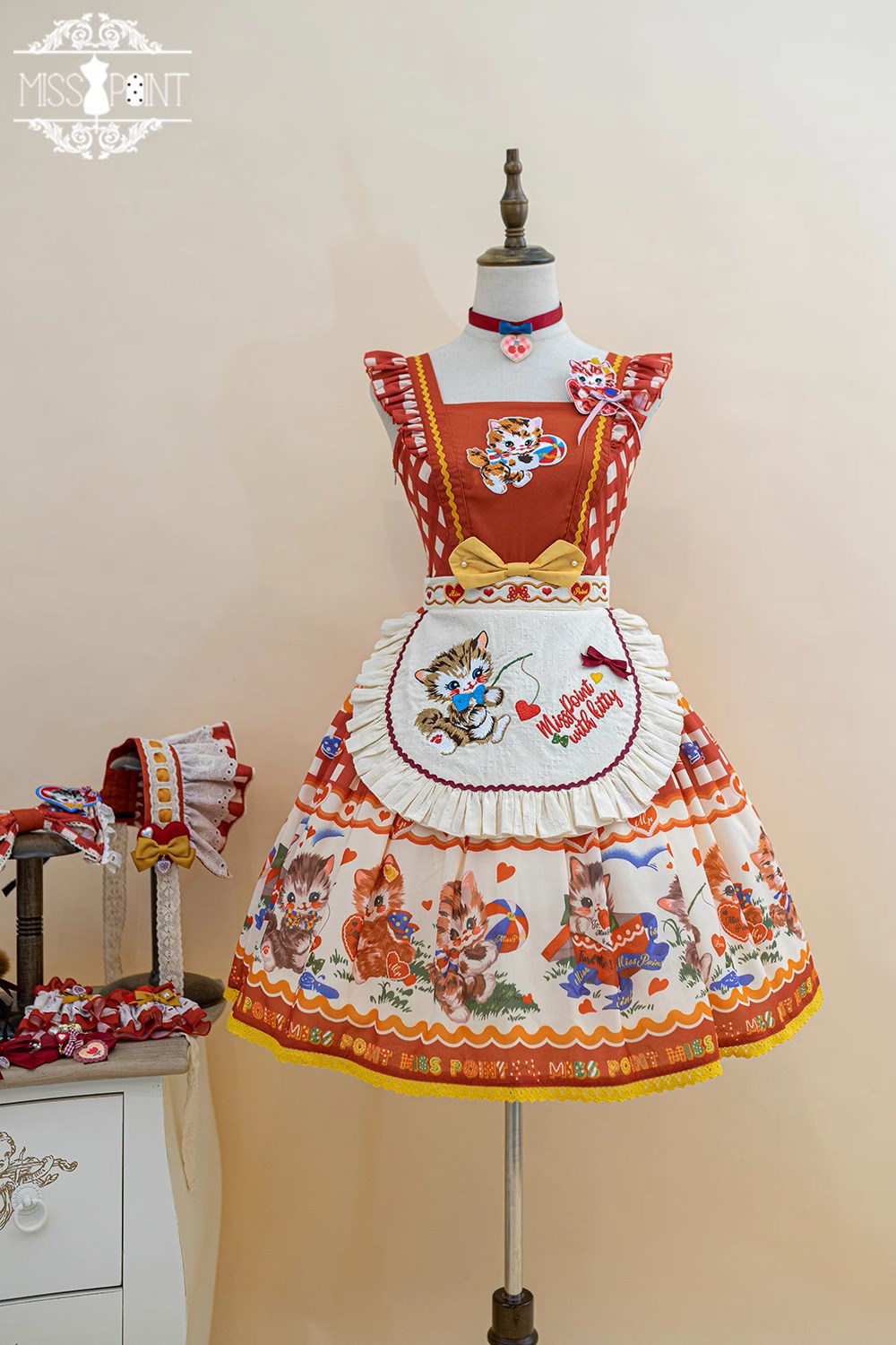 Pre-order [Simultaneous purchase only] Sweet Kitty Retro Apron