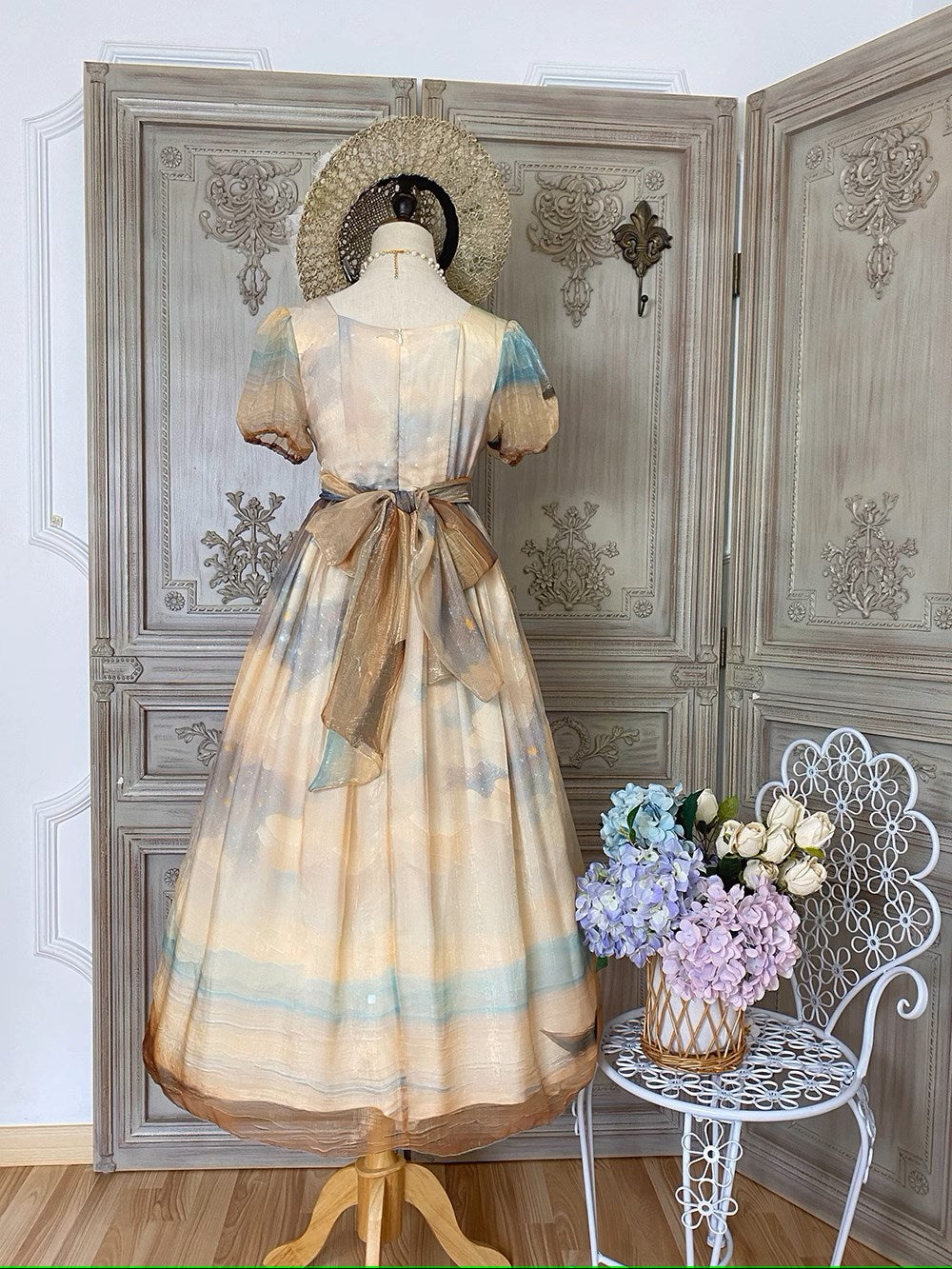 【予約販売】Elegance Greek 油彩画風プリントエンパイアワンピース フリルなし