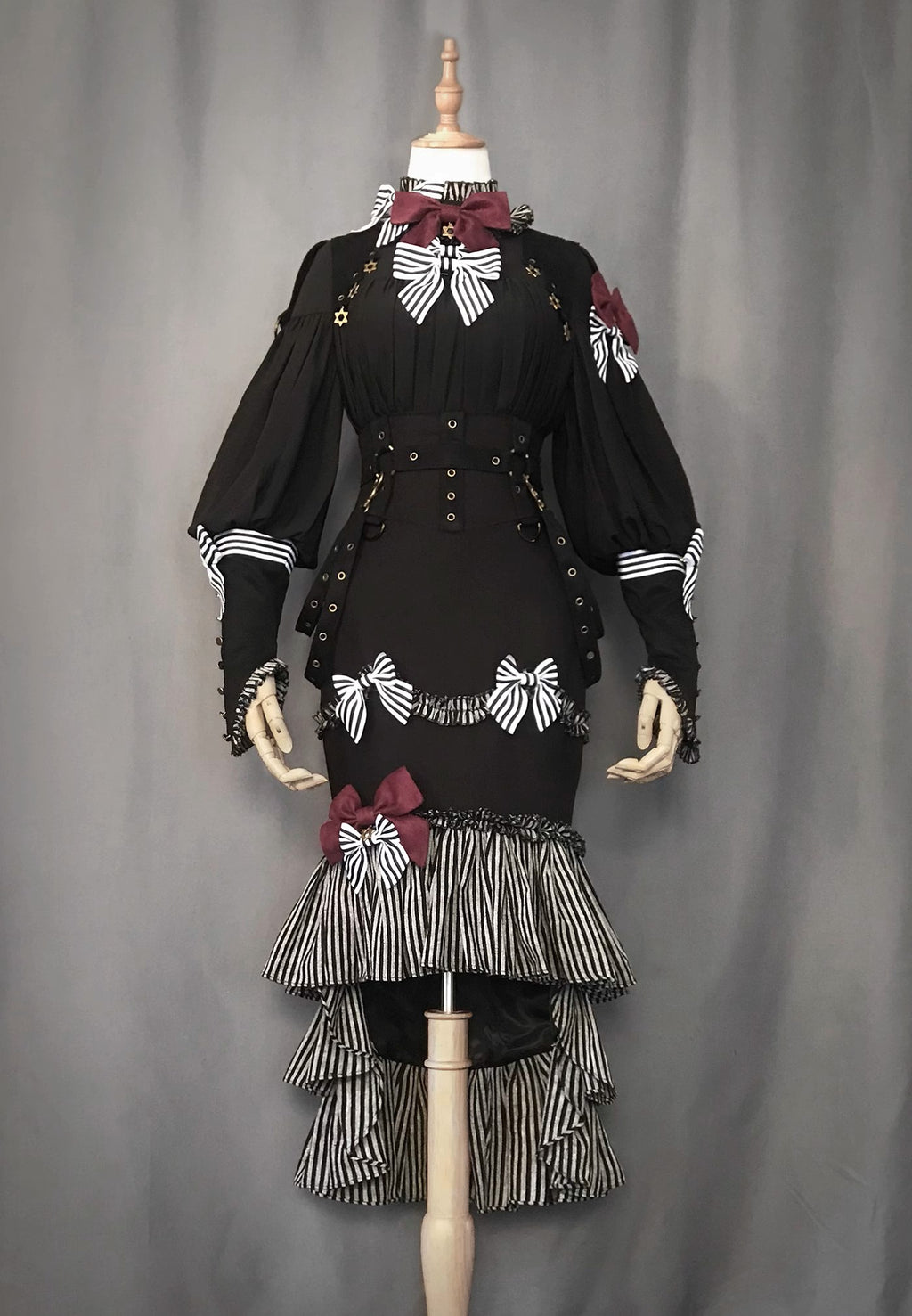 [Pre-order] Black &amp; Striped Retro Fishtail Skirt and Blouse