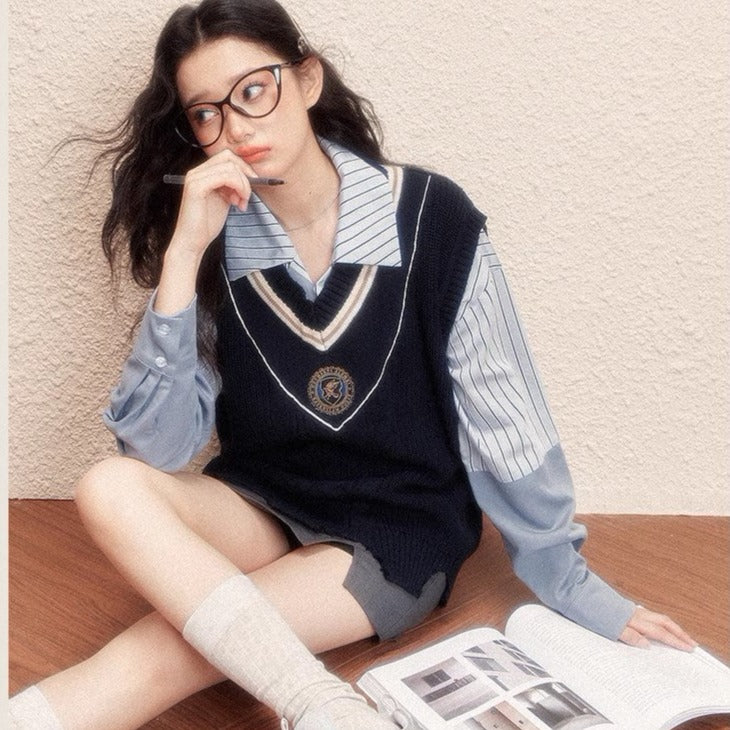 [Pre-order] Hogwarts School of Witchcraft and Wizardry Oversize Knit Vest