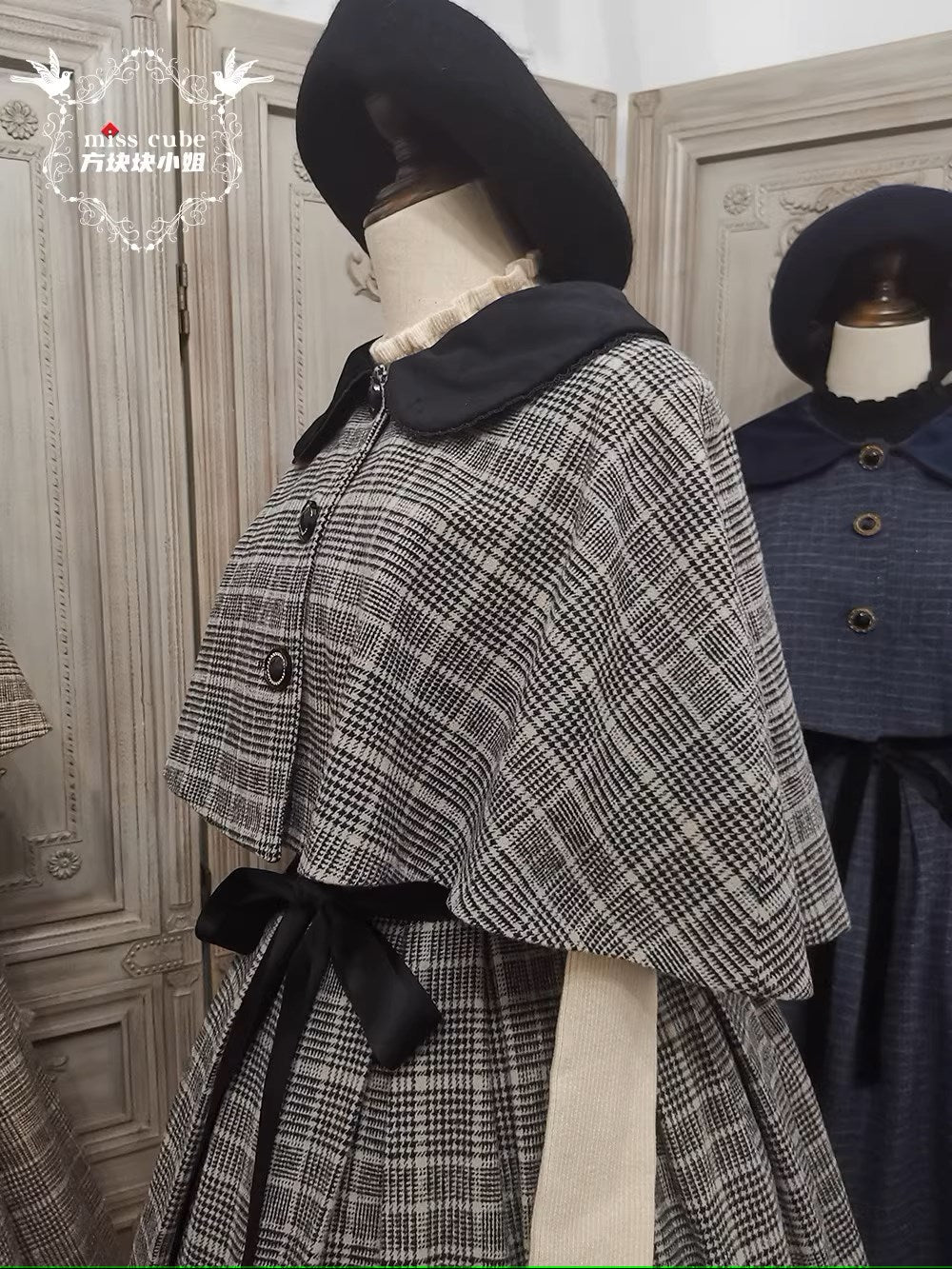 Earl Gray checked cloak