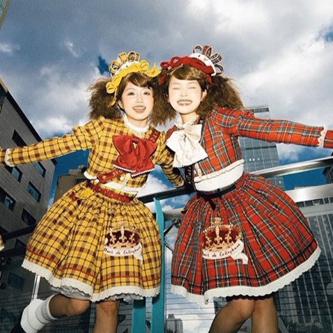[Pre-orders available until 10/29] Thistle Crown Checkered Mini Skirt
