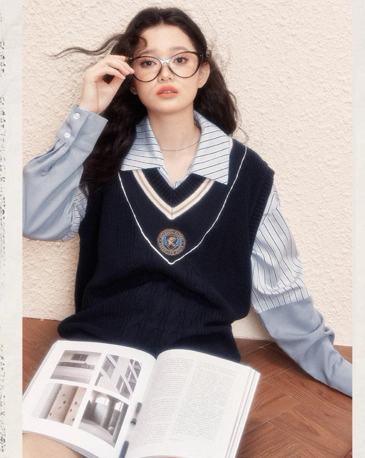 [Pre-order] Hogwarts School of Witchcraft and Wizardry Oversize Knit Vest