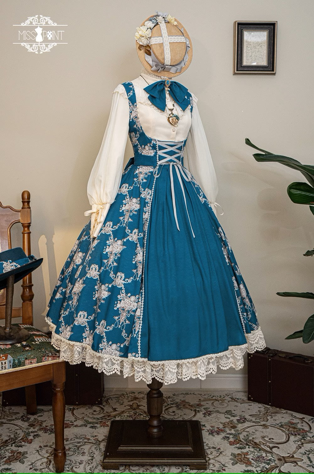 【予約販売】Antique Flower Wall ジャンパースカート