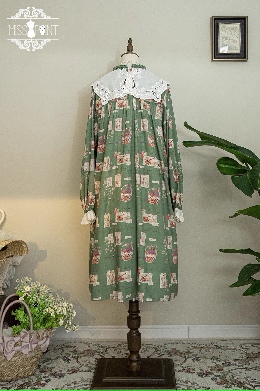 [Pre-order] Forest Encyclopedia Loose Fit Dress