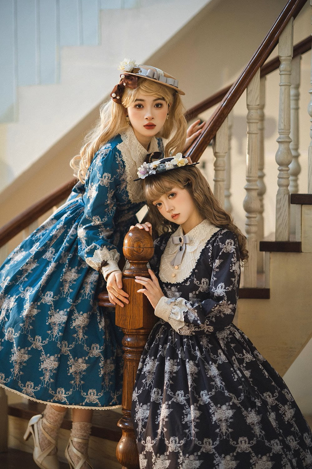 [Pre-order] Antique Flower Wall Dress