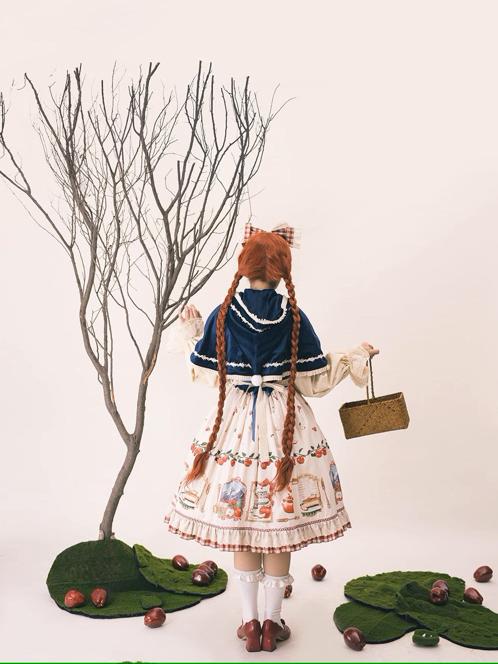 [Pre-order] Bavarian-style hooded cloak