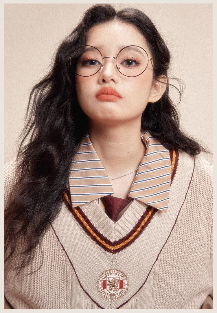 [Pre-order] Hogwarts School of Witchcraft and Wizardry Oversize Knit Vest