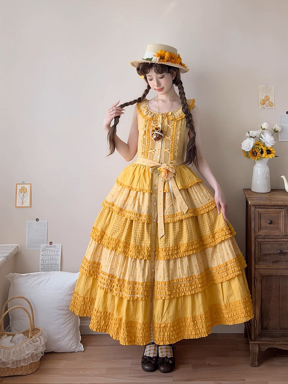 [Pre-orders available until 10/29] Gardening Sunflower jumper skirt, tiered type