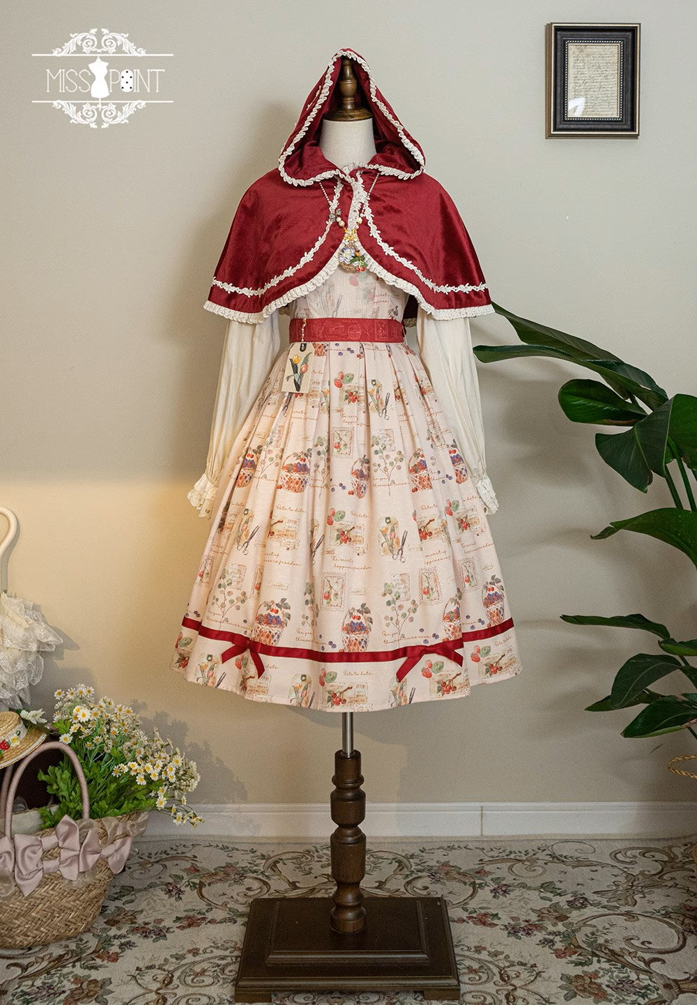 [Pre-order] Bavarian-style hooded cloak