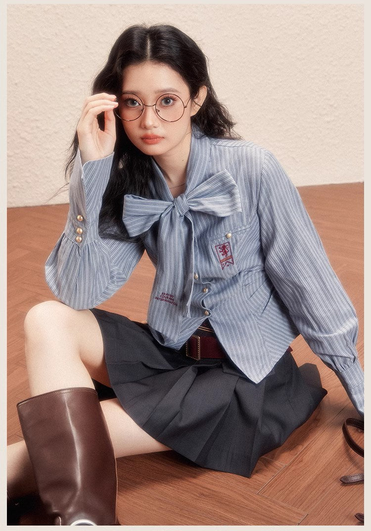[Pre-order] Hogwarts School of Witchcraft and Wizardry Ribbon Tie Stripe Blouse