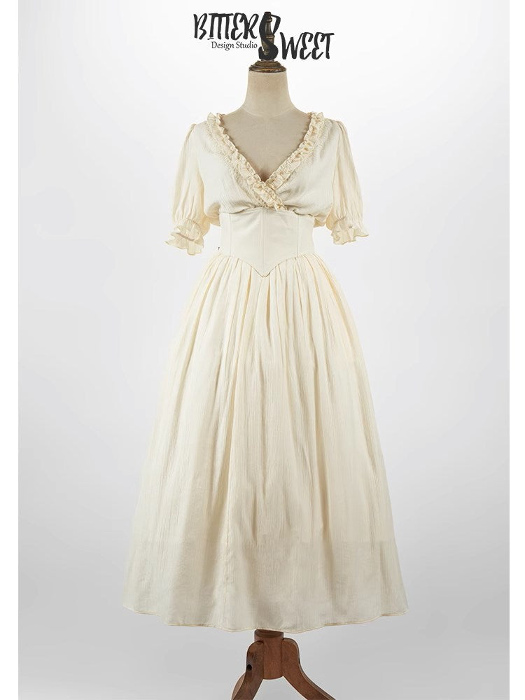 Classical V-neck dress with corset