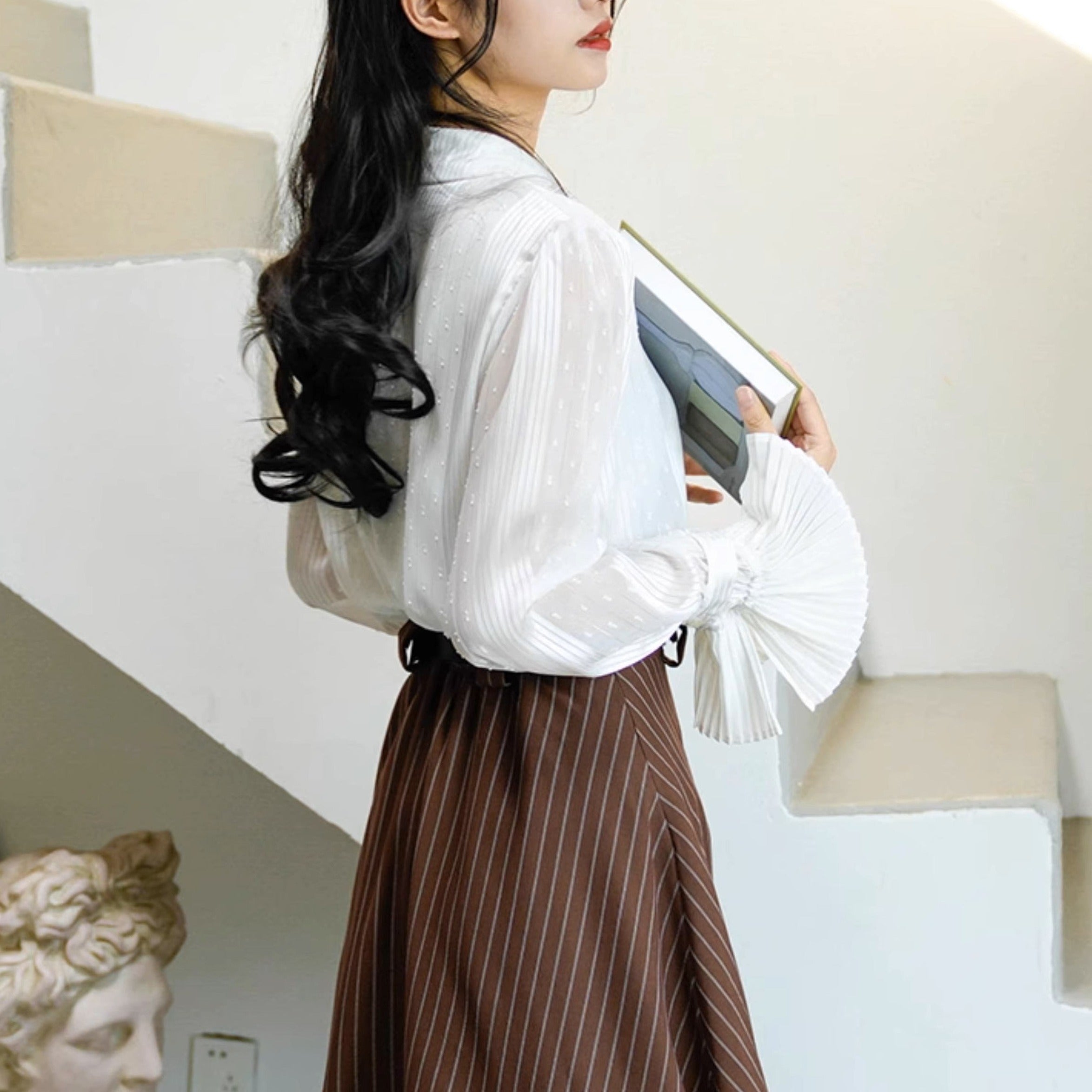 French retro pleated cuff white blouse
