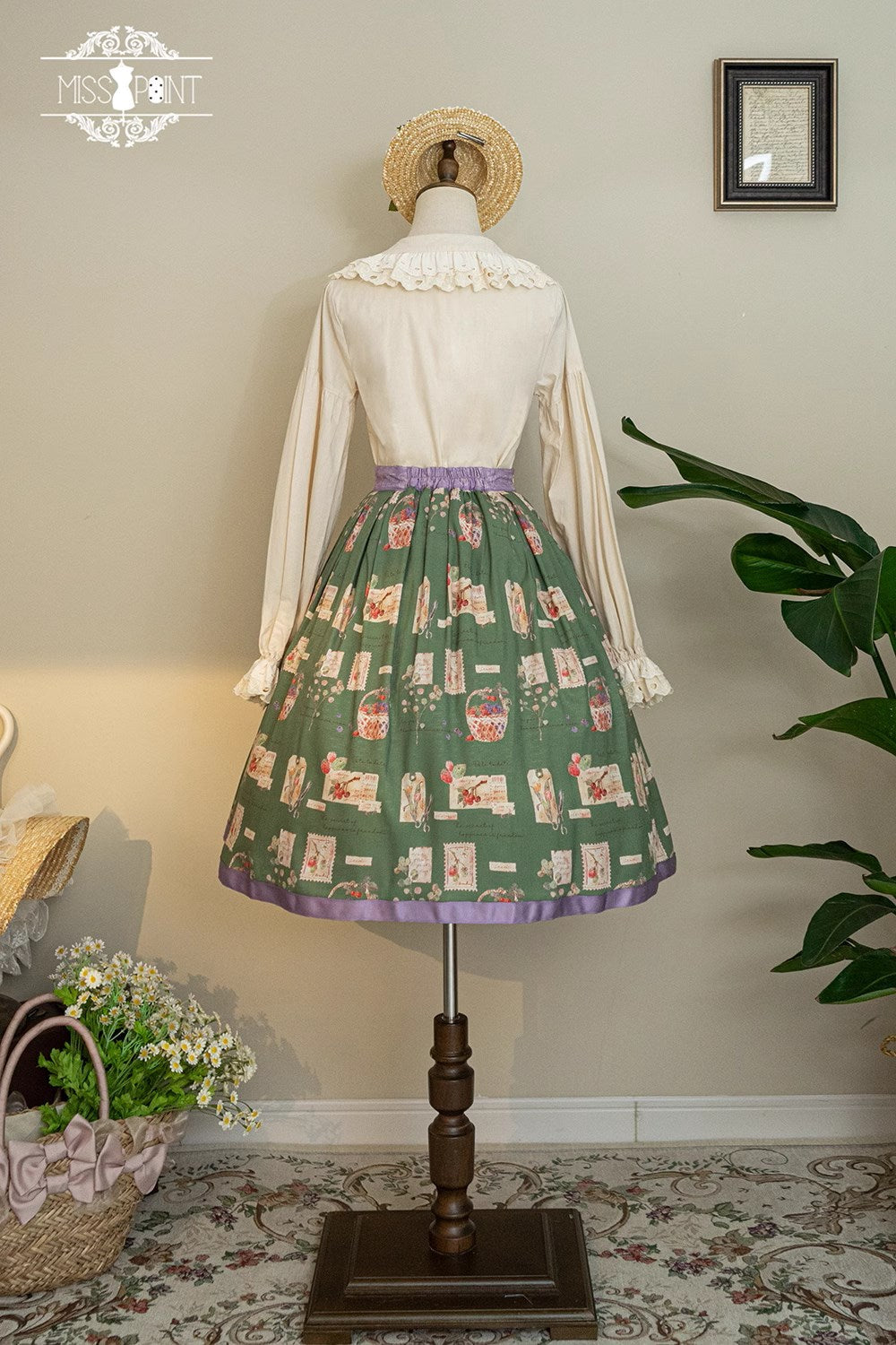 [Pre-order] Forest Encyclopedia Print Skirt