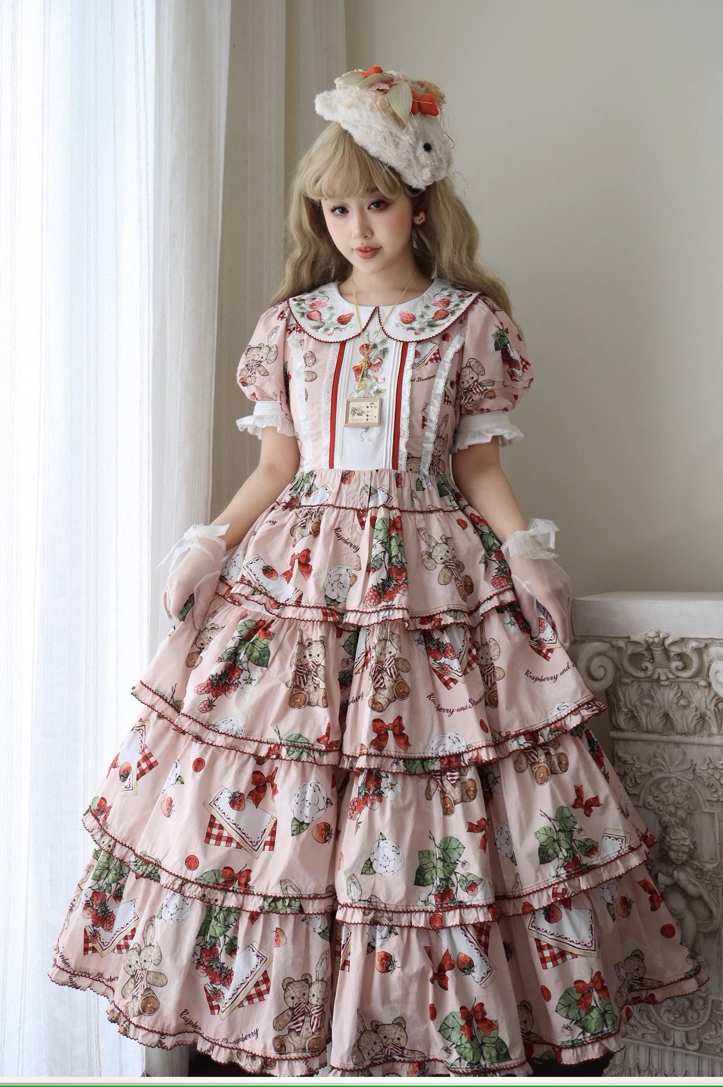 [Sale period ended] Camellia Berry short sleeve dress embroidery type