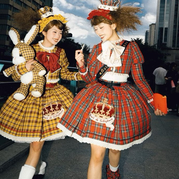 [Pre-orders available until 10/29] Thistle Crown Checkered Mini Skirt