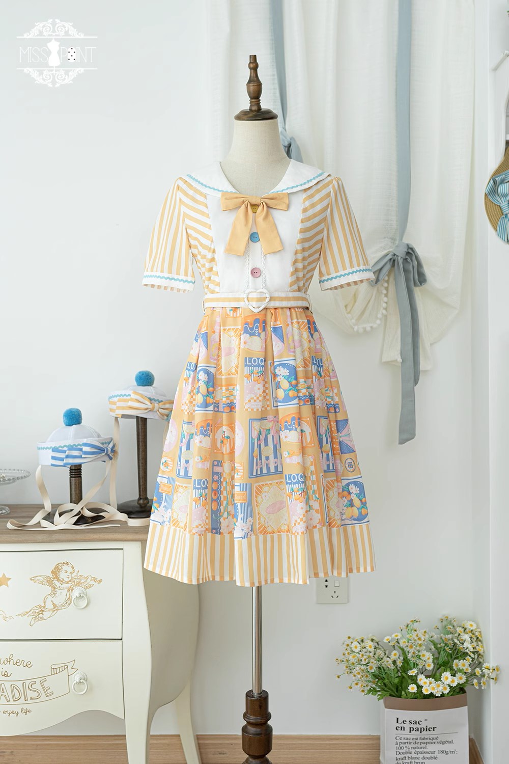 Loquat and Lemon Sailor collar dress