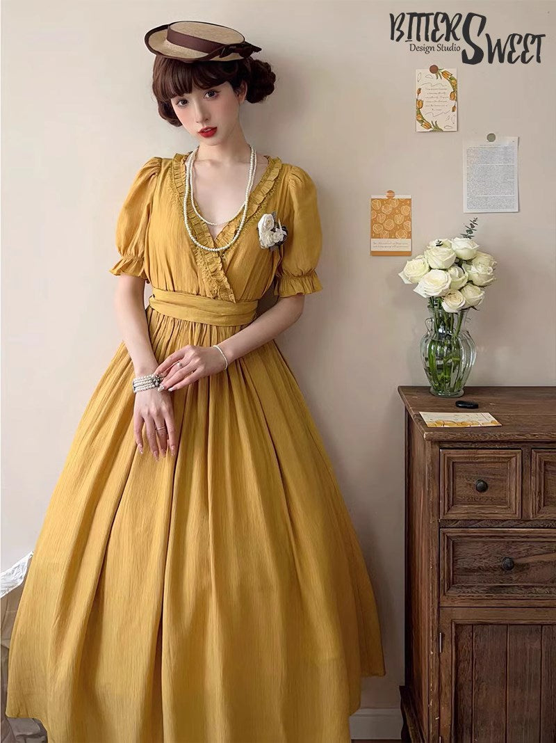 Classical V-neck dress with corset
