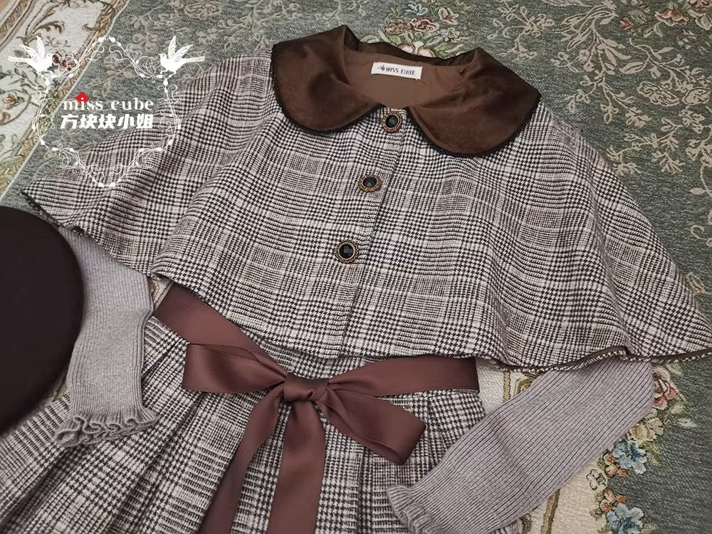 Earl Gray checked cloak