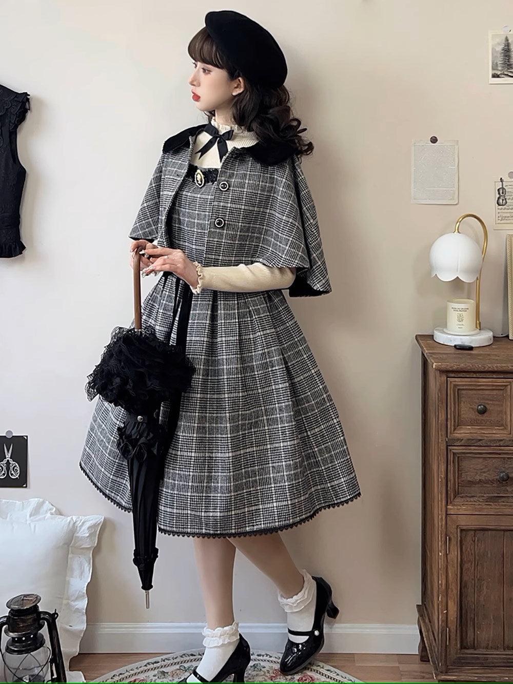 Earl Gray checked cloak