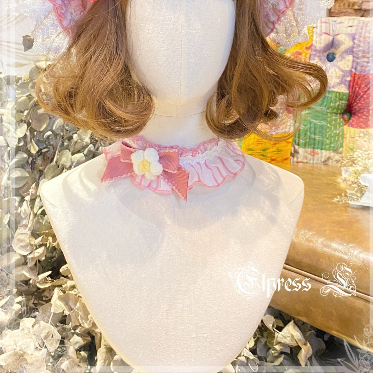 [Simultaneous purchase only] Frill and ribbon strawberry princess brooch, bonnet, choker, etc.