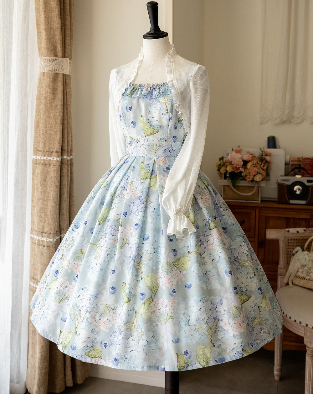 [Reservation sale] Hydrangea and blueberry French sleeve jumper skirt with ribbon hair accessory