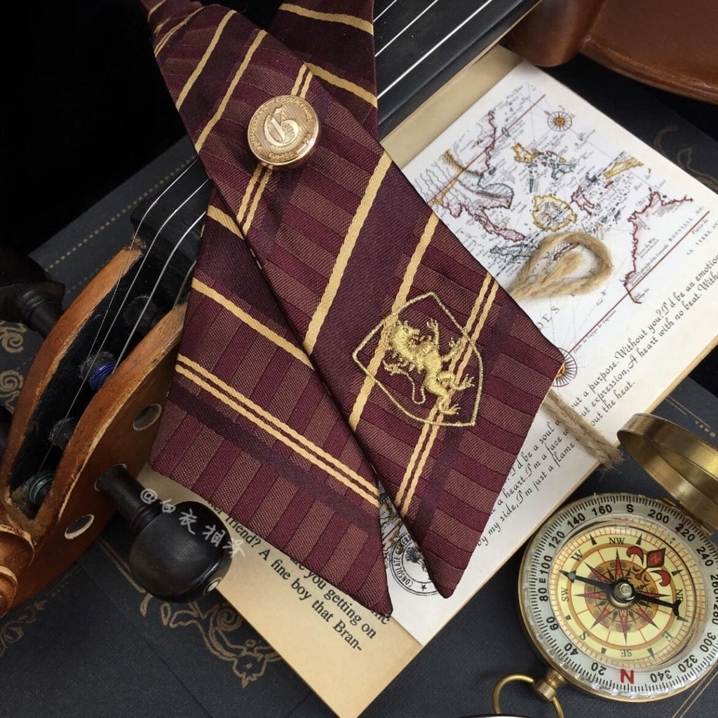 [Pre-order] Hogwarts School of Witchcraft and Wizardry Striped Cross Tie [20% OFF when purchased together]