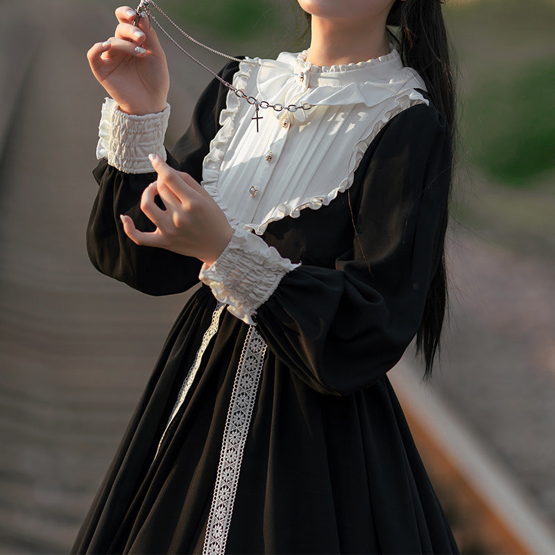 【予約販売】クラシック Aラインスカート 尼僧風ワンピース 付け襟付き