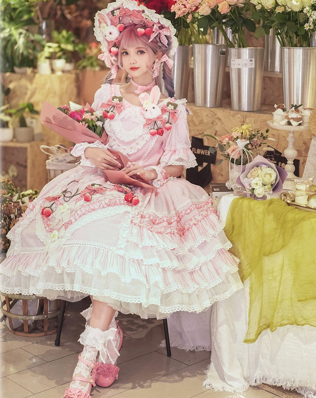Strawberry princess dress with ruffles and ribbons in 4 colors