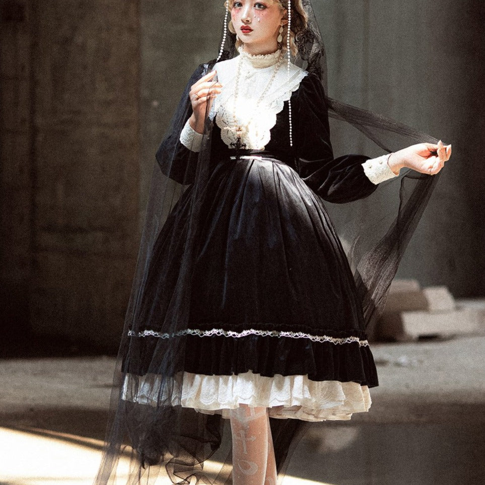 [Pre-order] British Classical Lolita Velvet Dress