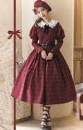 White collar dress with classical lattice pattern