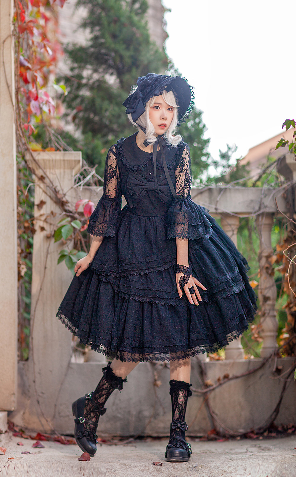Tower of Dawn lace sleeve blouse
