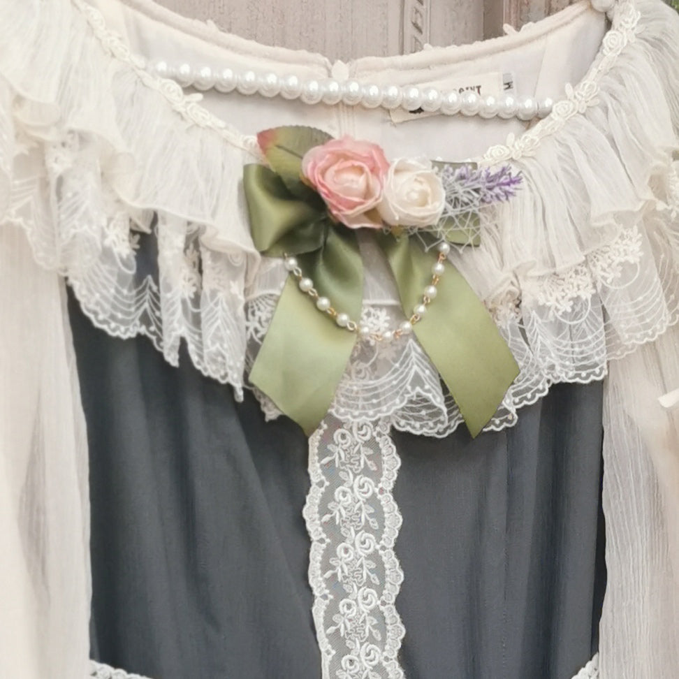 [Simultaneous purchase only] Flower flower corsage, ribbon brooch, lace gloves