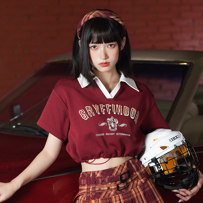 [Reservation sale] Hogwarts School of Witchcraft and Wizardry Short length top with collar