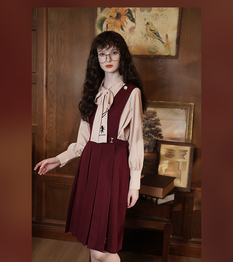 [Pre-order] Hogwarts School of Witchcraft and Wizardry blouse with tie