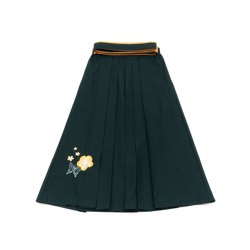 Camellia flower embroidery and butterfly hakama skirt