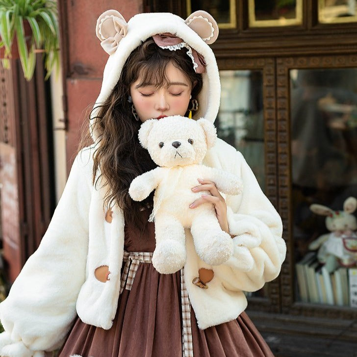 Fluffy short coat with milk-colored bear ears