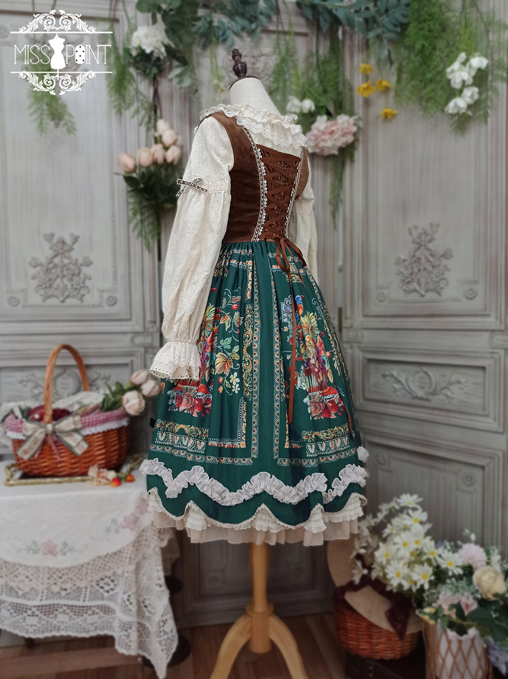 [Pre-order] Bavarian Girl Country-style Jumper Skirt [Long Type]