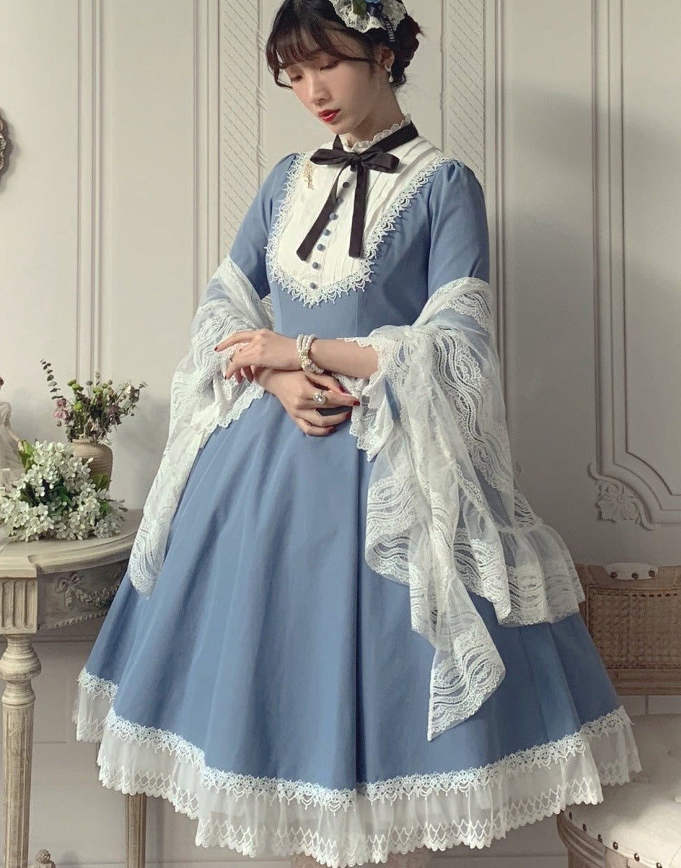 Freya's Fall Classical Lace Sleeve Dress